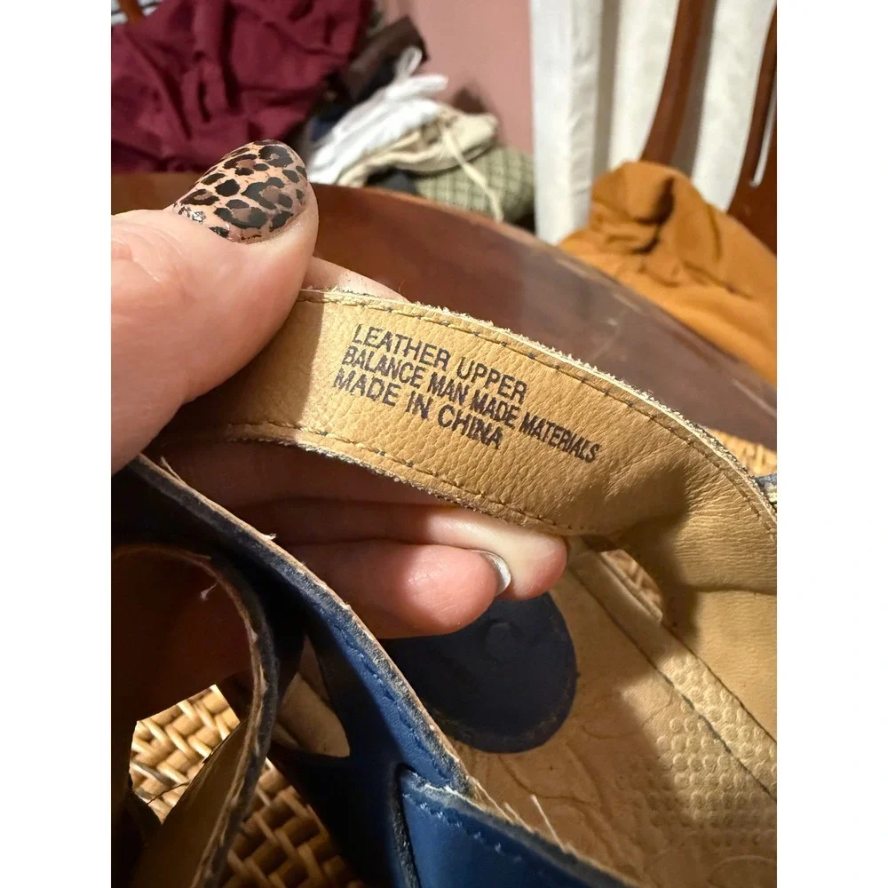 b.o.c. Born Concept Blue Leather Floral Cork Wedge Sandals Size 8M